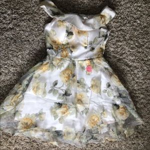 🌷Spring time Chi Chi London Size 8 dress (UK/12)